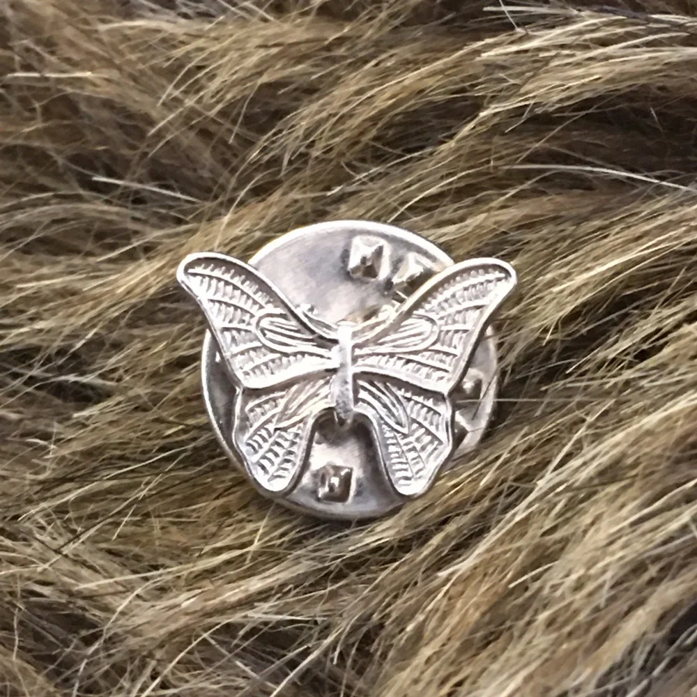 Vintage Ballou silver plated butterfly tie tac pin